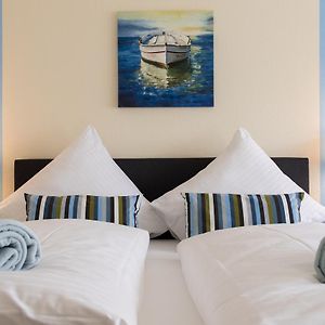 Comfort Zimmer mit Kingsize-Bett